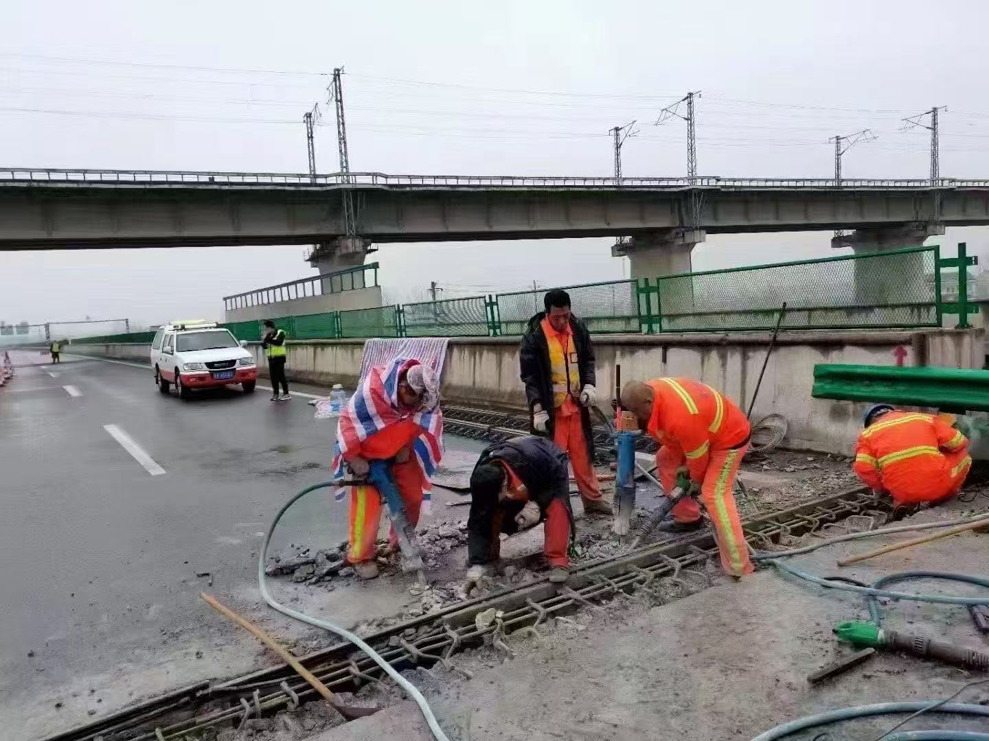 岳阳楼桥梁伸缩缝抢修料